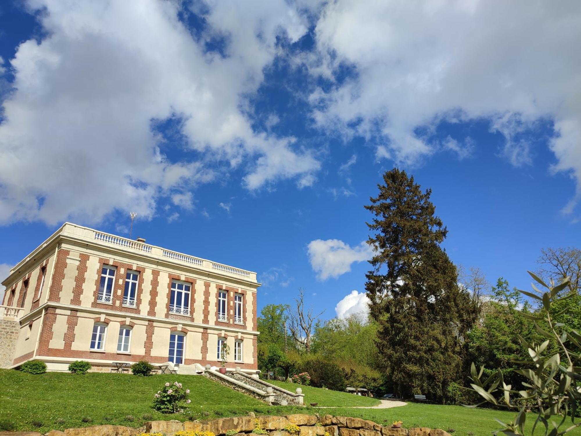 Demeure De La Garenne Bed and Breakfast Montmirail  Exteriör bild